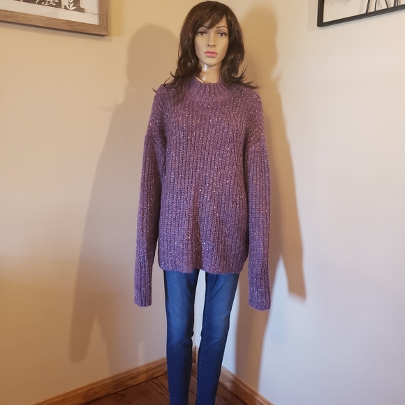 Sweater - Picture 1 of 1